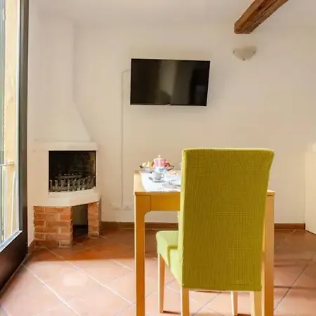 Apartment Con Giardino *